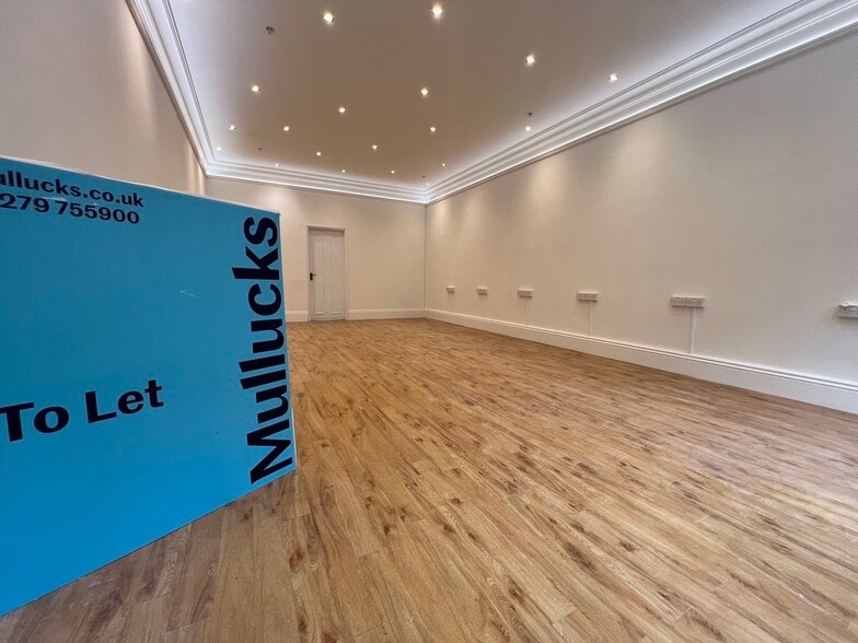 North St, Bishop's Stortford to rent - Building Photo - Image 2 of 28