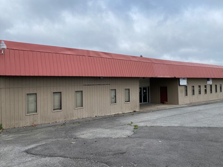 612 S Eisenhower Dr, Beckley, WV for sale - Building Photo - Image 1 of 12