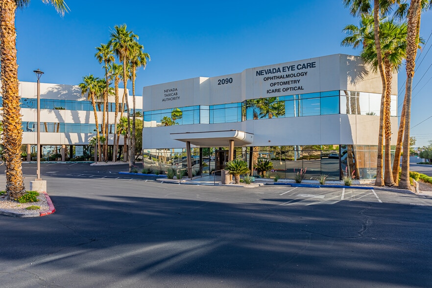 2080 E Flamingo Rd, Las Vegas, NV to rent - Building Photo - Image 3 of 22