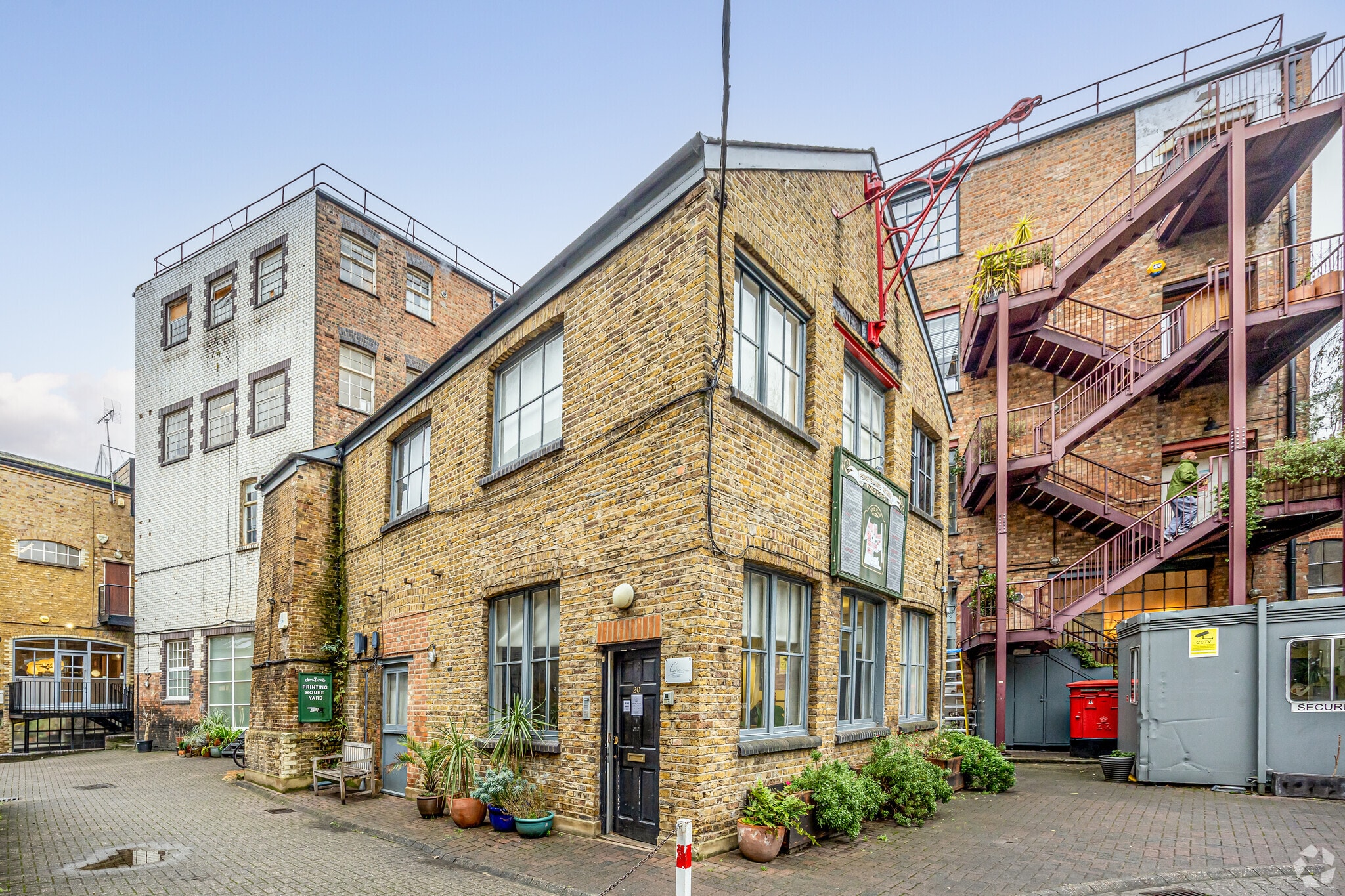 38 Kingsland Rd, London for sale Building Photo- Image 1 of 9