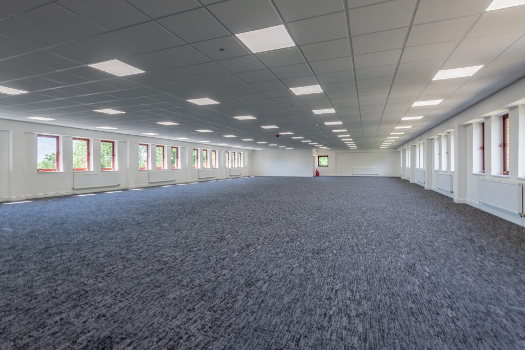 Greenways Business Park, Chippenham to rent Interior Photo- Image 1 of 1
