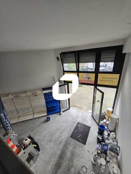 Light Industrial in Bagnolet for sale - Interior Photo - Image 3 of 5