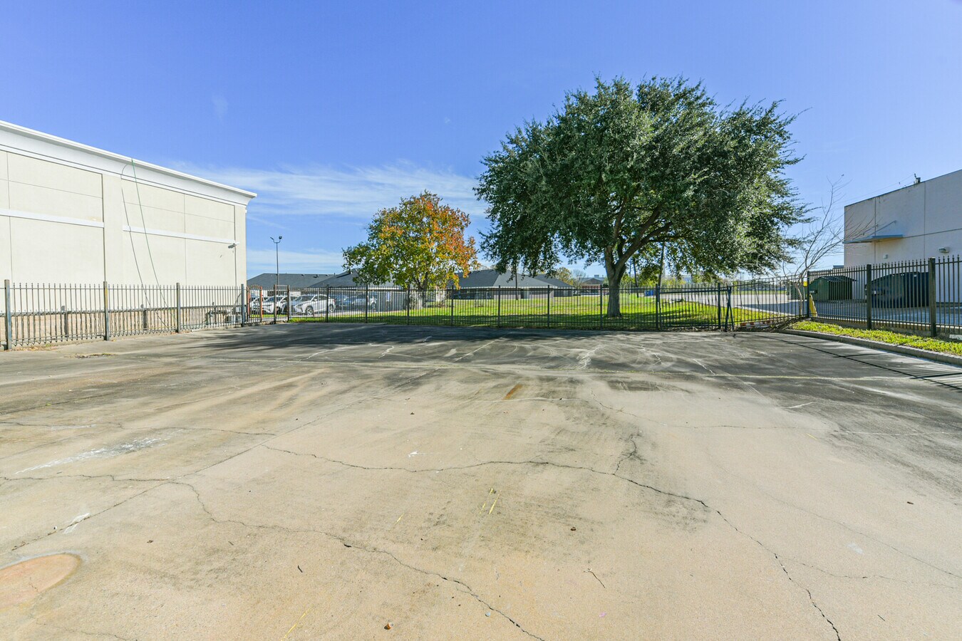 11002 Scarsdale Blvd, Houston 77089 11002 Scarsdale UK