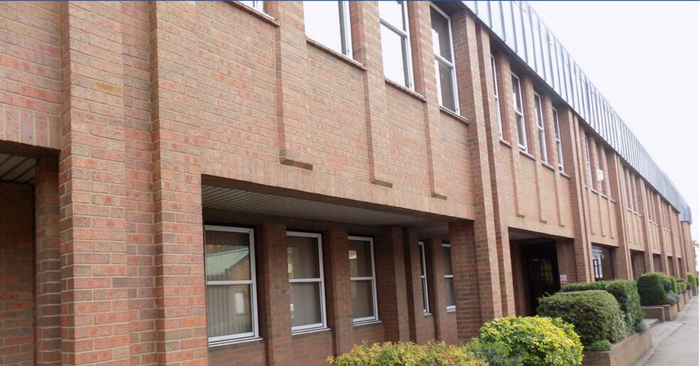 Bath Rd, Kettering NN16 8NQ UK