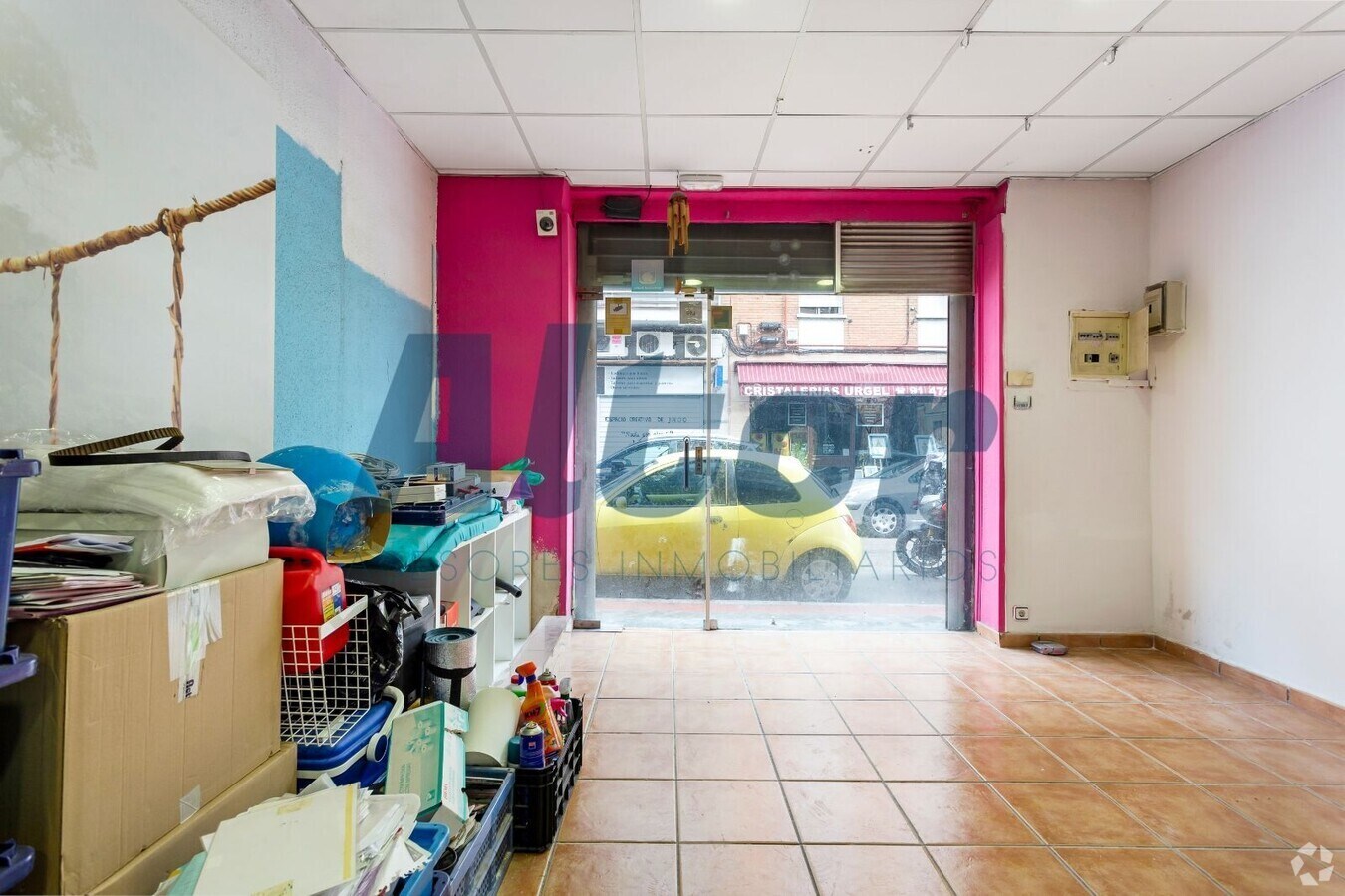 Madrid, MAD 28019 - Unit Puerta DR - - Interior Photo - Image 2 of 26