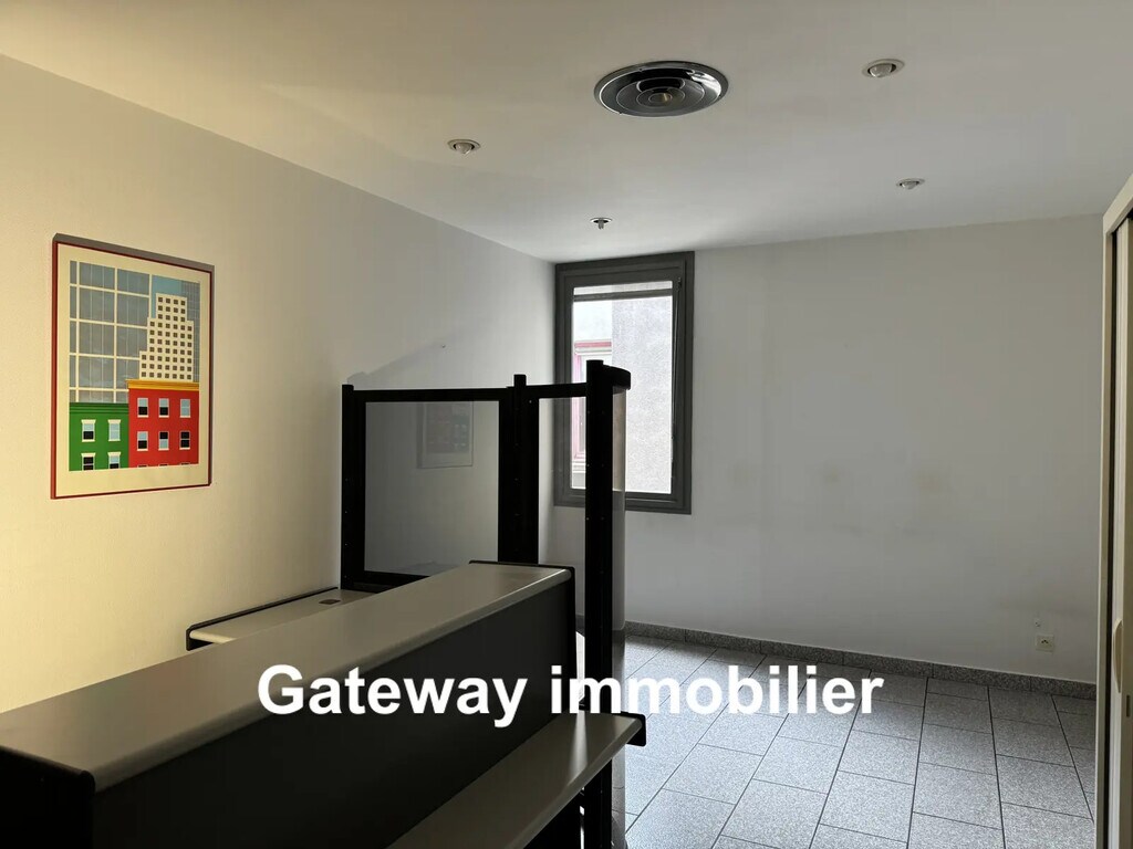 Location Bureaux 88 m² - Photo 1