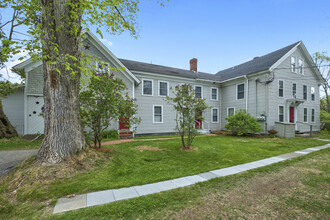 23 Center St, Nobleboro, ME for sale Primary Photo- Image 1 of 1