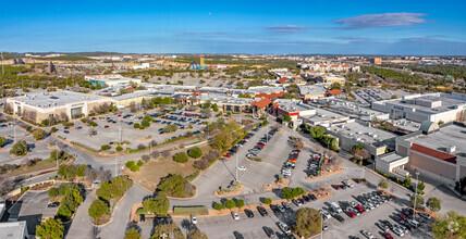 15900 La Cantera Pky, San Antonio, TX - aerial  map view