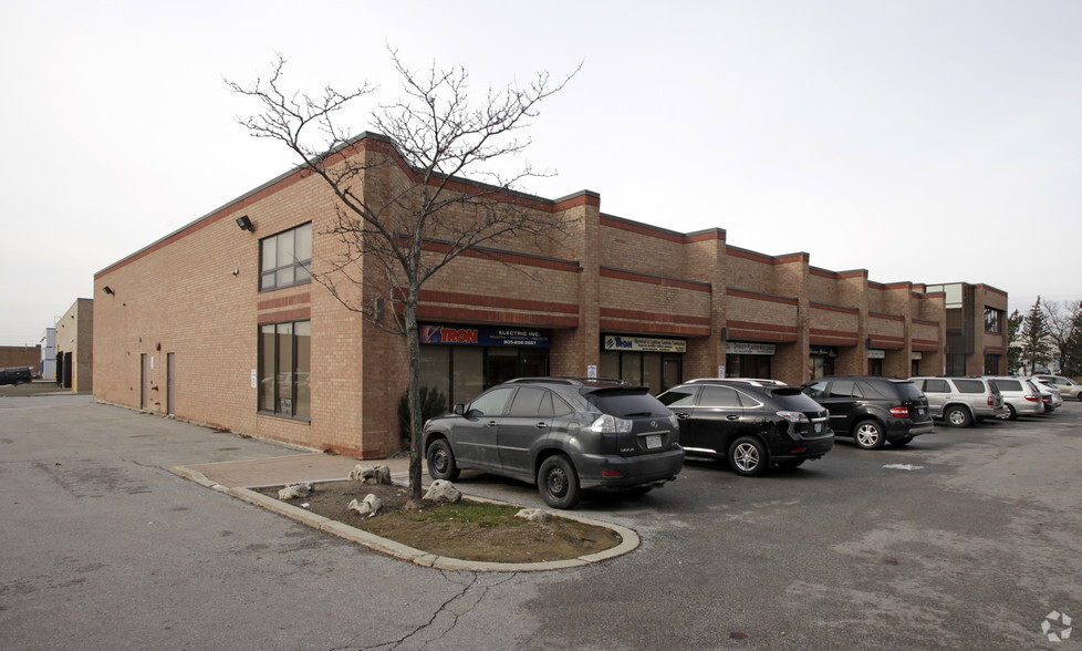 71 Silton Rd, Vaughan, ON for rent - Building Photo - Image 2 of 7