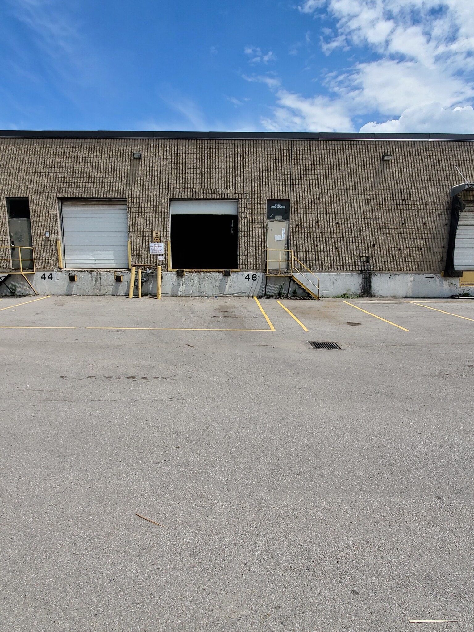 32-54 Ashwarren Rd, Toronto, ON to rent Building Photo- Image 1 of 1