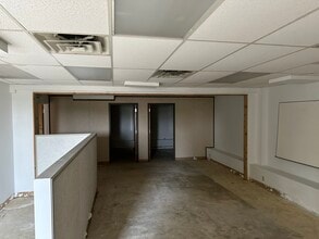 1257-1291 N Fairfield Rd, Beavercreek, OH to rent Building Photo- Image 2 of 5