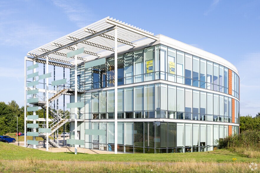 Trinity Rd, Ashford to rent - Building Photo - Image 3 of 4