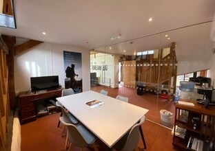 Meppershall Rd, Hitchin to rent Interior Photo- Image 1 of 2