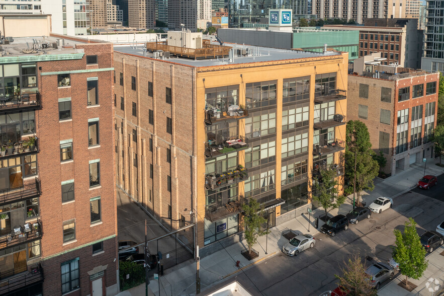 27 N Green St, Chicago, IL for sale - Building Photo - Image 1 of 1