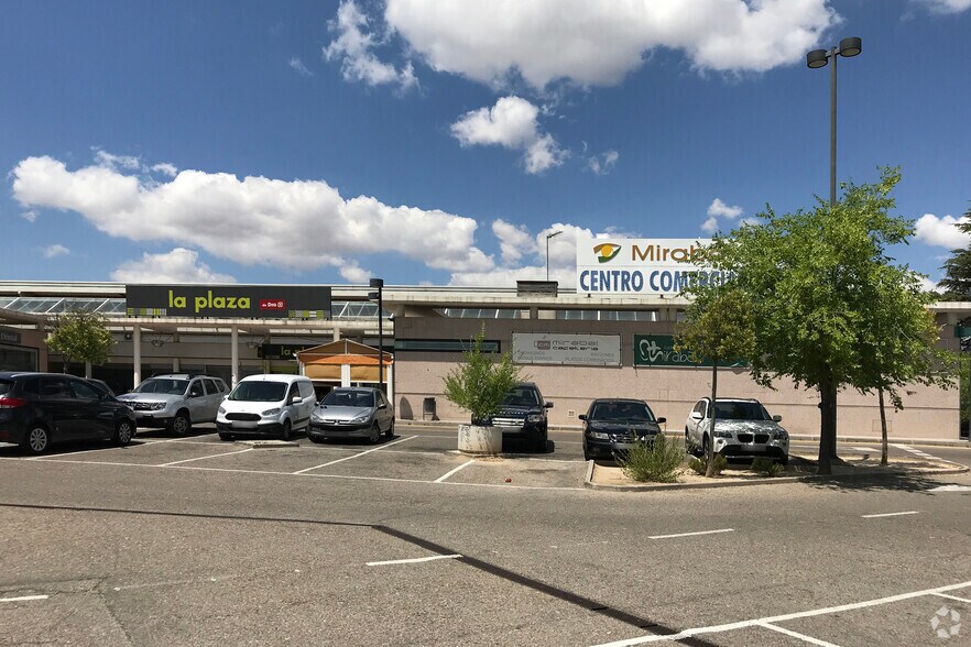 Calle Monte Amor, 2 D, Boadilla del Monte, Madrid to rent - Building Photo - Image 3 of 5