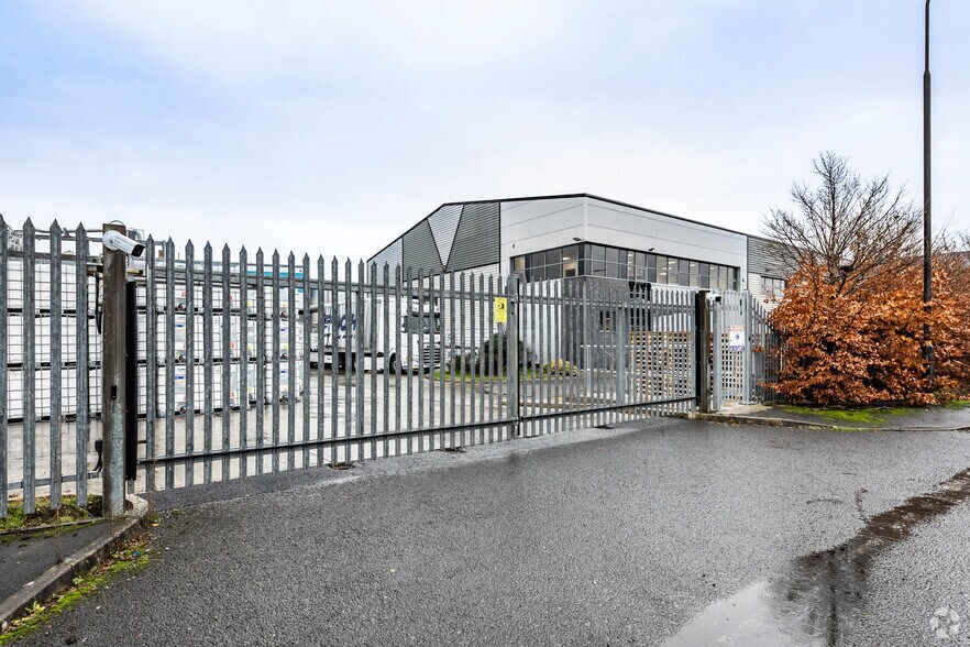 Brightgate Way, Manchester for sale - Primary Photo - Image 1 of 1