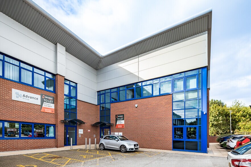 Stanney Mill Rd, Chester to rent - Building Photo - Image 2 of 7