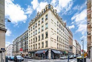 More details for 90 Rue Boileau, Lyon - Retail to Rent
