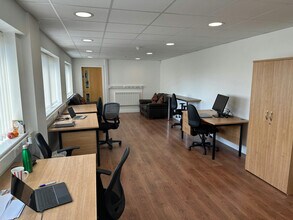 A1a-A1b Snape Ln, Doncaster to rent Interior Photo- Image 2 of 3