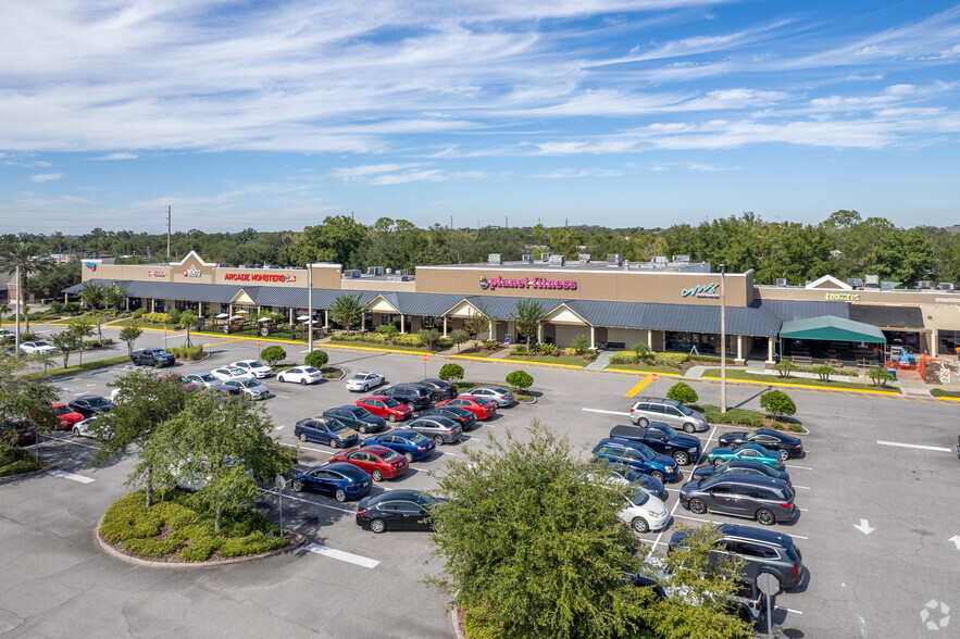 21 Alafaya Woods Blvd, Oviedo, FL for rent - Building Photo - Image 2 of 6