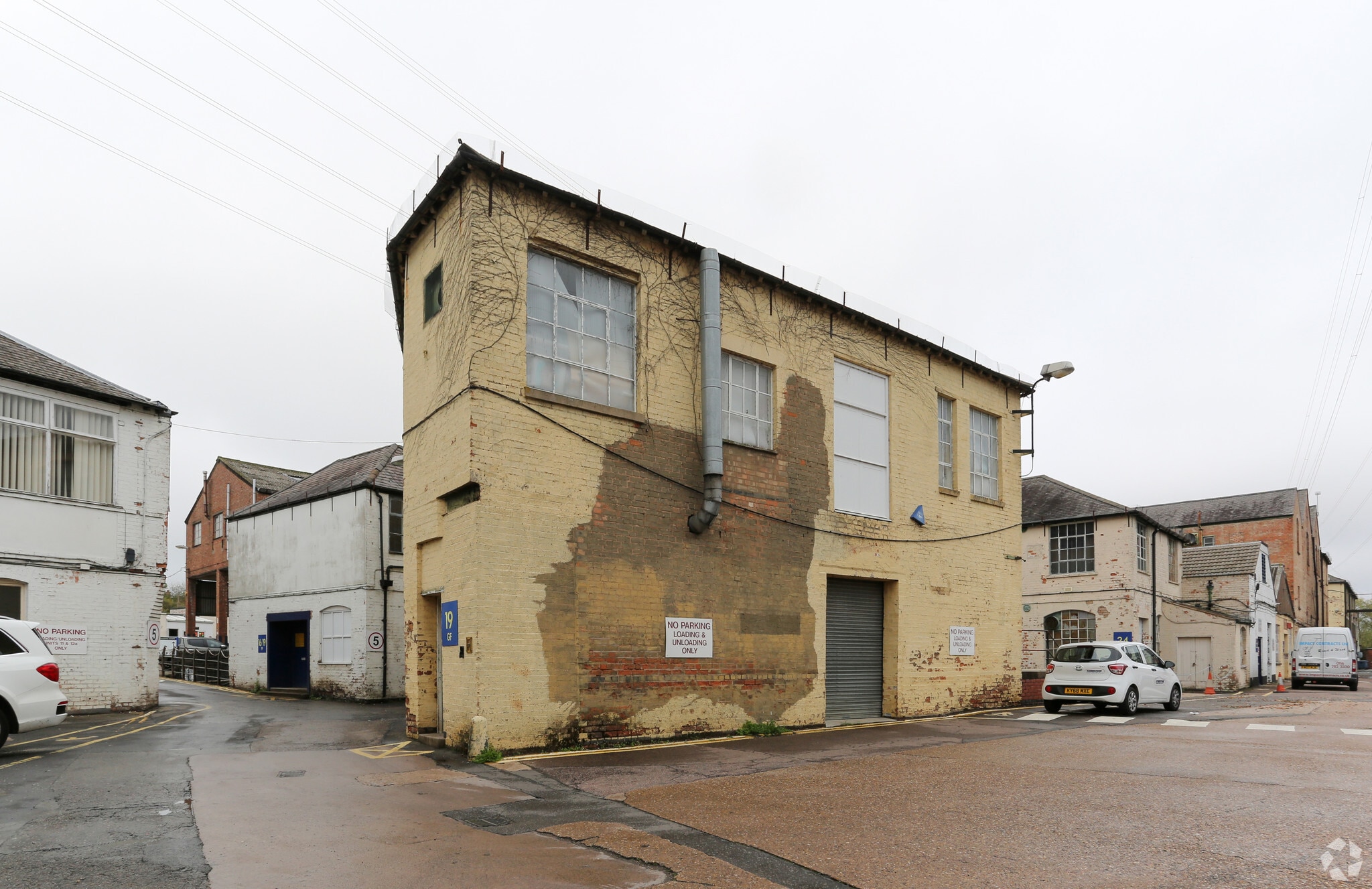 Evelyn Dr, Leicester for sale Primary Photo- Image 1 of 1