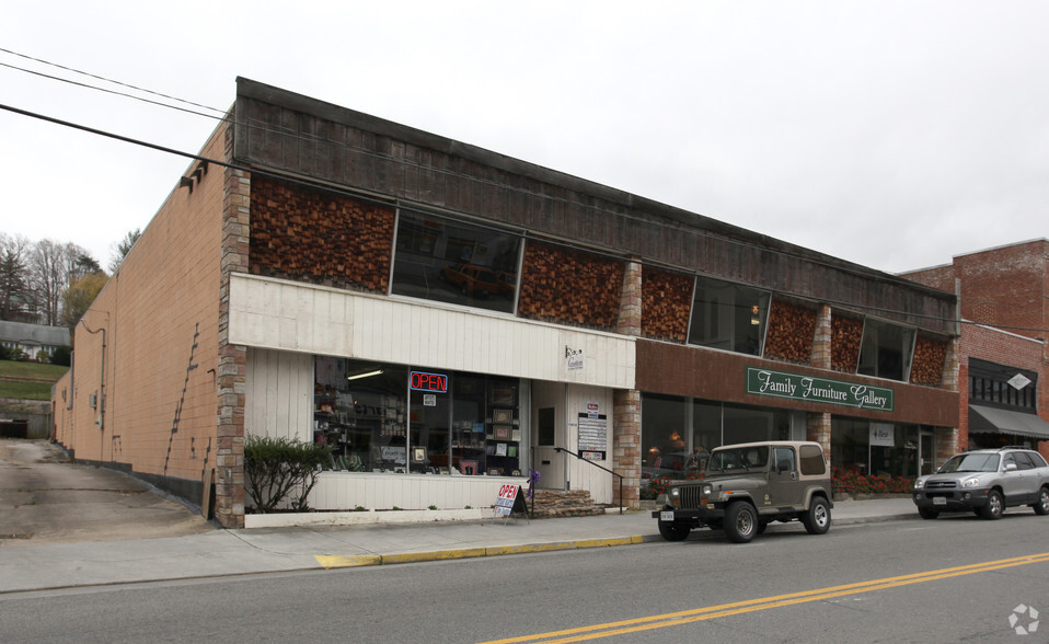 19818 Main St, Buchanan, VA for sale - Building Photo - Image 2 of 20