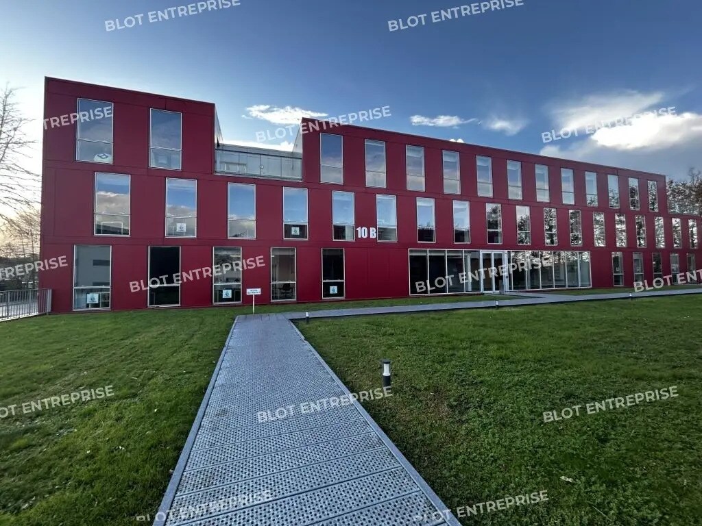 Office in Orvault for sale Building Photo- Image 1 of 8