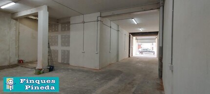 Retail in Pineda de Mar, Barcelona to rent Interior Photo- Image 1 of 10