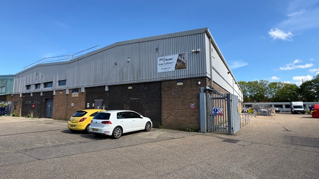 Wesley Dr, Newcastle Upon Tyne to rent Primary Photo- Image 1 of 5