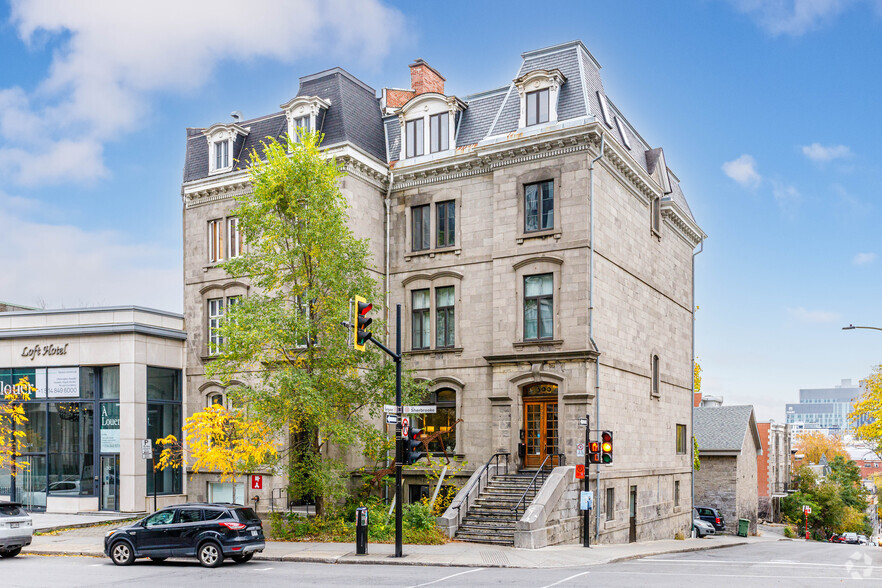 306 Rue Sherbrooke E, Montréal, QC for rent - Building Photo - Image 1 of 4