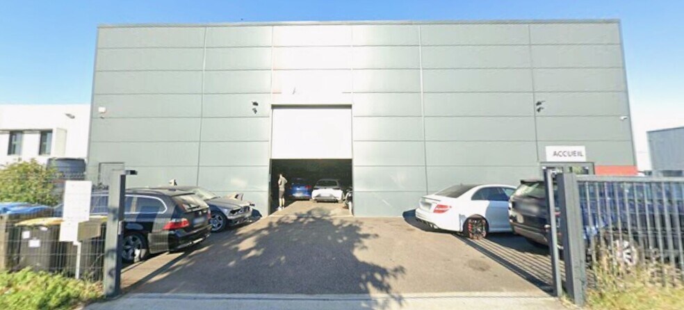 Light Industrial in Plaisance-du-Touch to rent - Building Photo - Image 2 of 5