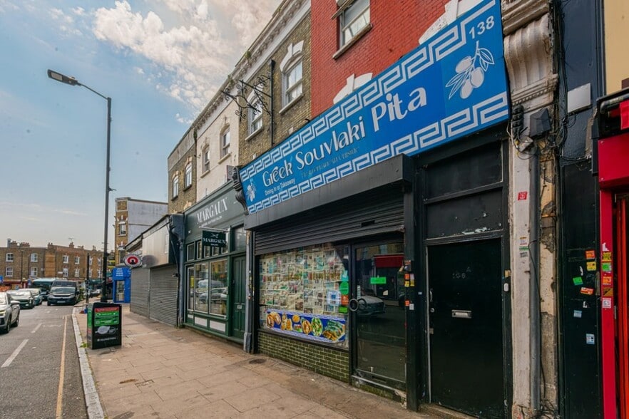 138 Blackstock Rd, London to rent - Building Photo - Image 2 of 4
