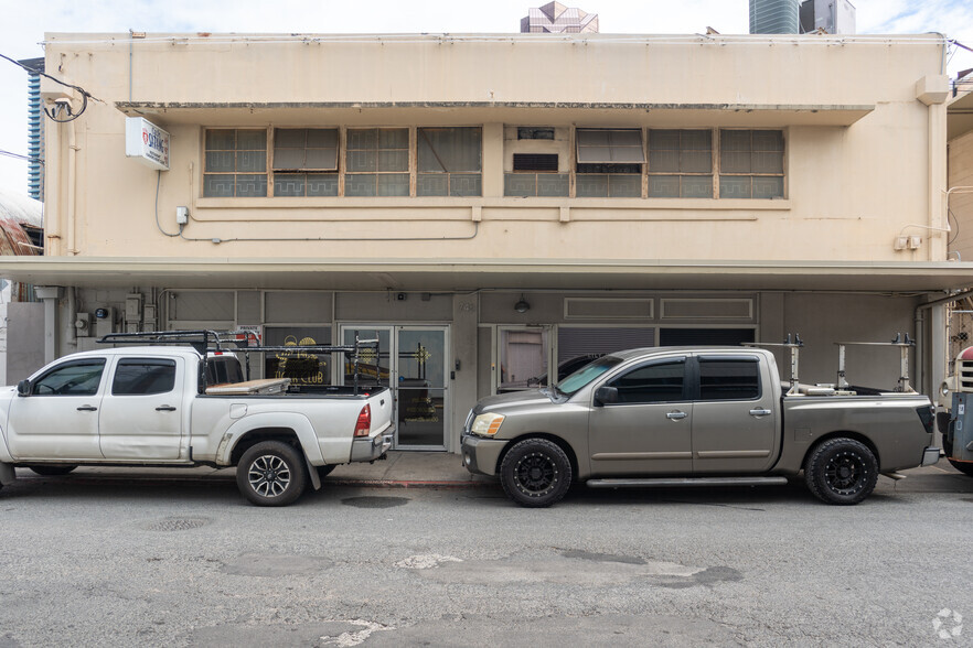 746 Ilaniwai St, Honolulu, HI for rent - Building Photo - Image 3 of 7