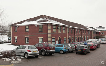 Hamilton St, Oldham for sale Primary Photo- Image 1 of 1