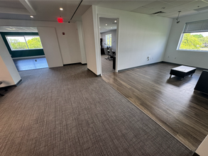 1095 Broken Sound Pky, Boca Raton, FL to rent Interior Photo- Image 2 of 9