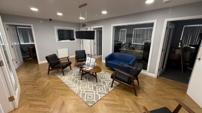 24-25 Midfield Dr, Kirkcaldy to rent Interior Photo- Image 2 of 4