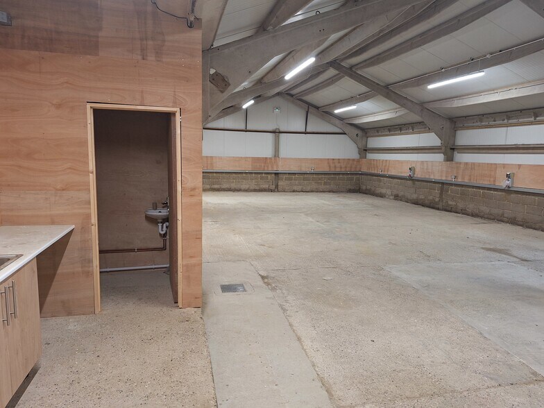 Langton Ln, Hurstpierpoint to rent - Building Photo - Image 2 of 5