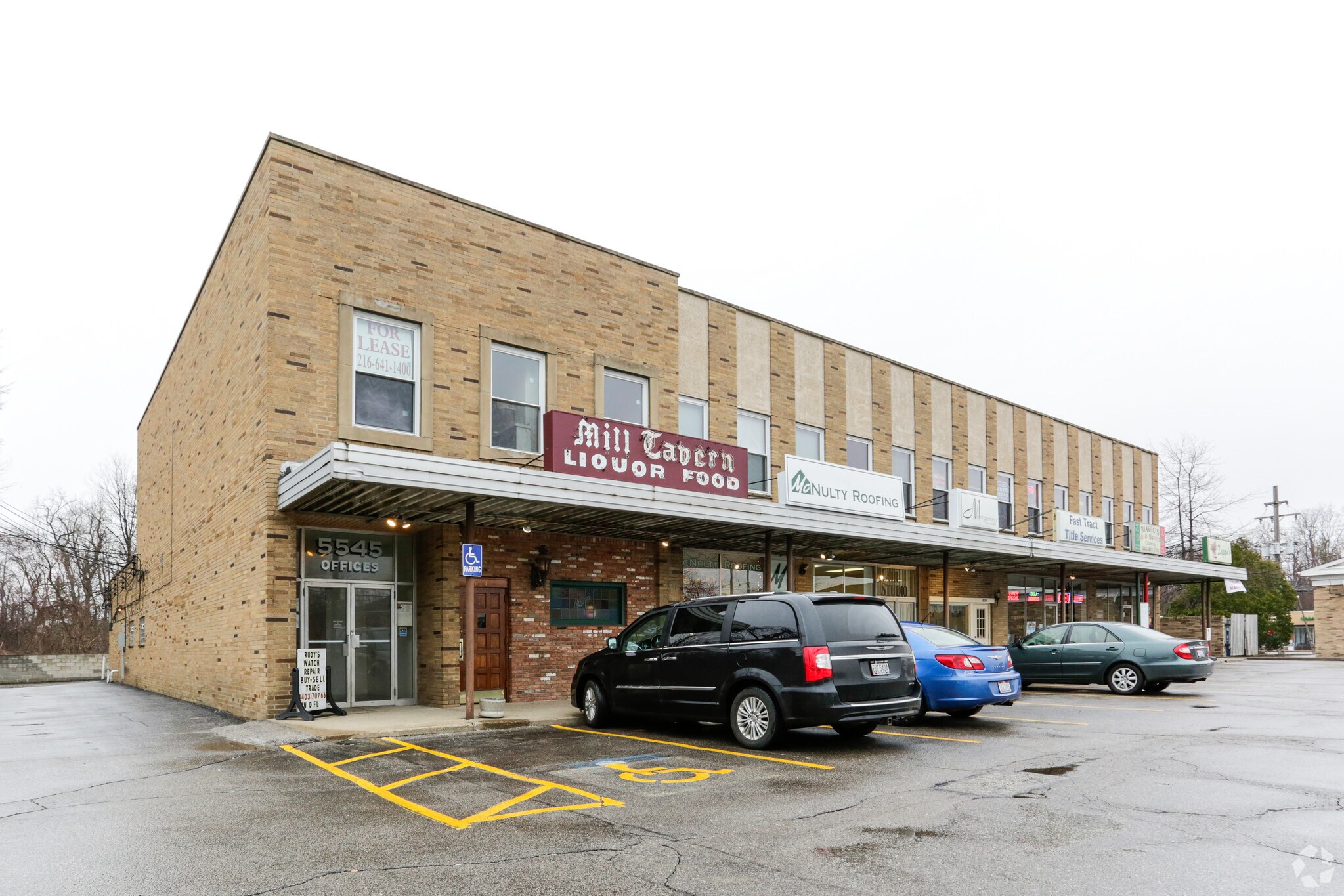 5545-5565 Wilson Mills Rd, Cleveland, OH to rent Primary Photo- Image 1 of 8