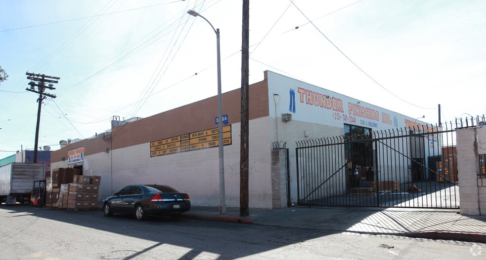 3300 S Broadway, Los Angeles, CA for sale - Primary Photo - Image 1 of 2