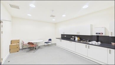 3 Calder St, Blantyre to rent Interior Photo- Image 2 of 5