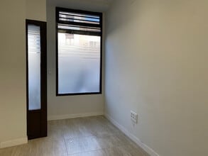 Office / Retail in Sonseca, Toledo to rent Interior Photo- Image 2 of 17