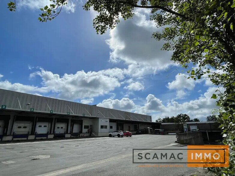 Industrial in Thiais to rent - Building Photo - Image 1 of 10