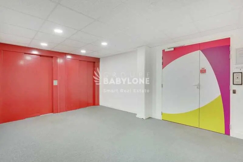 38 Rue Gabriel Crie, Malakoff to rent - Lobby - Image 3 of 22