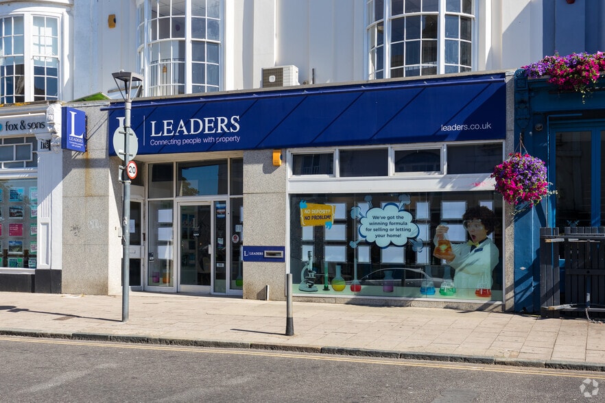 119-120 Western Rd, Brighton to rent - Building Photo - Image 2 of 3