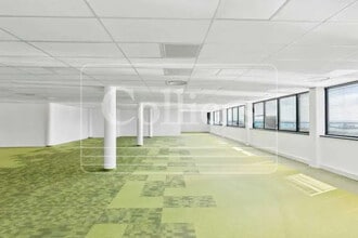 Office in Marseille to rent Interior Photo- Image 2 of 10