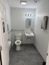 419-437 Hawkins Ave, Ronkonkoma, NY to rent Interior Photo- Image 1 of 6