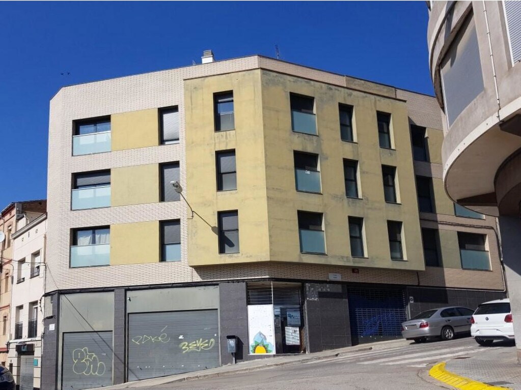 Build-to-Rent in Manresa, Barcelona for sale Primary Photo- Image 1 of 13