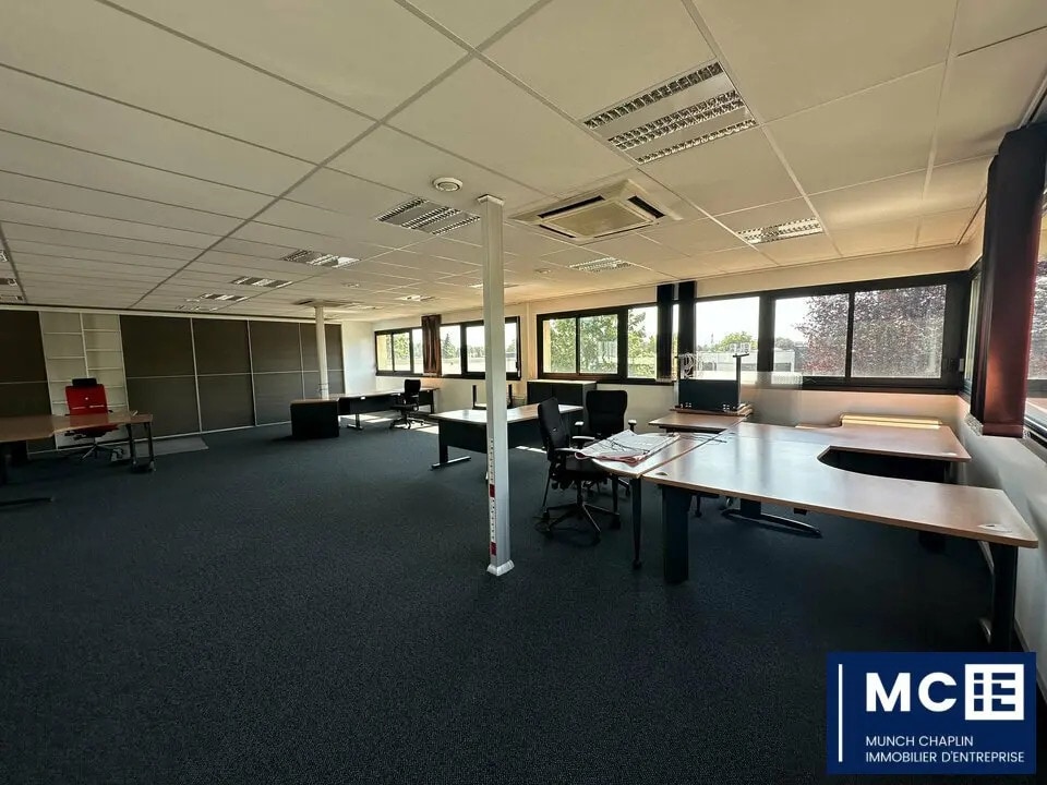 Vente Bureaux 400 m² - Photo 1