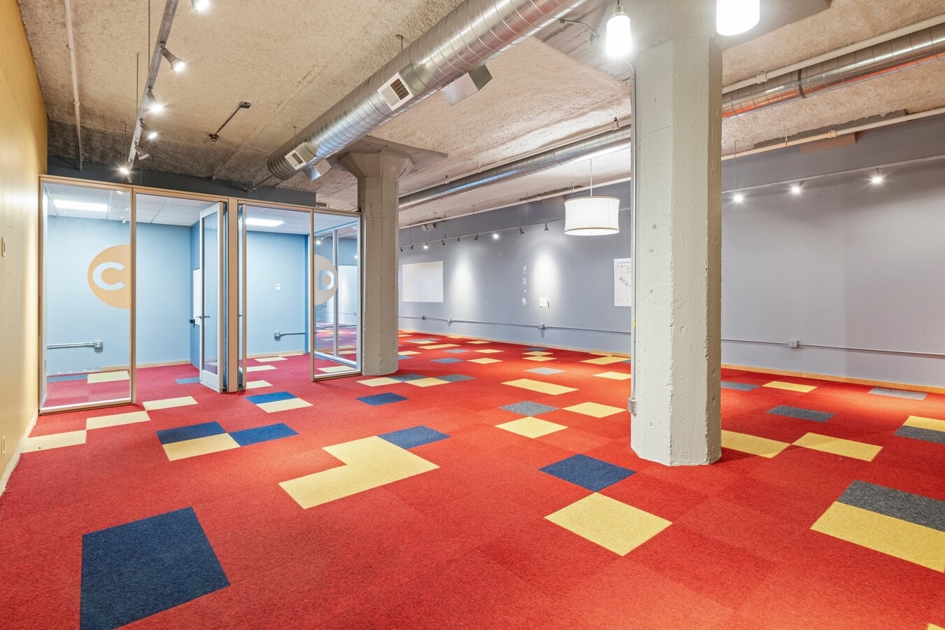 718 Washington Ave N, Minneapolis, MN 55401 - Unit 201 - - Interior Photo - Image 1 of 5