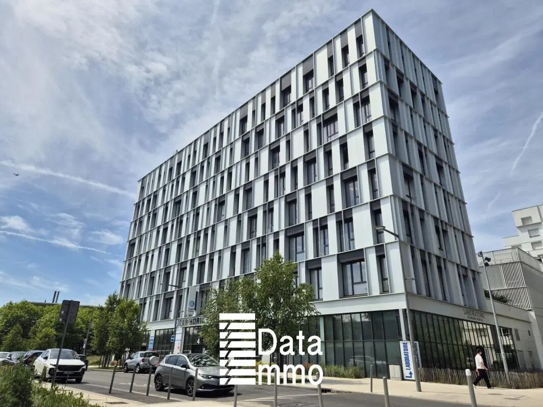 19 Avenue Blaise Pascal, Champs-sur-Marne to rent Building Photo- Image 1 of 8